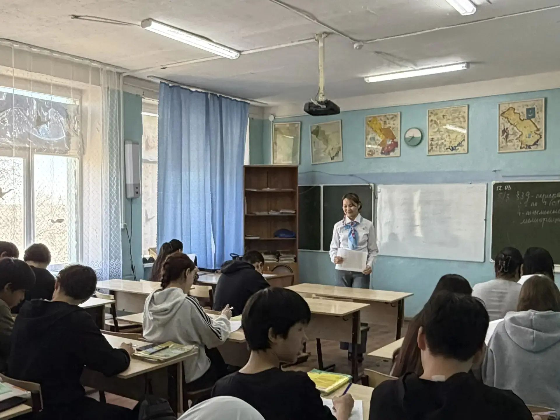 🧭 Курс на профессиональное будущее: встречи с Кадровым центром  В нашей школе прошел цикл профориент