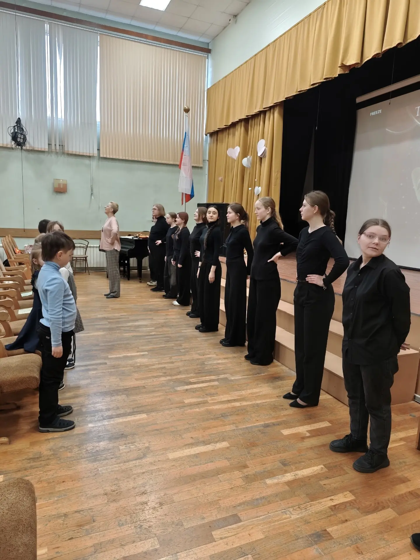 🎭✨Театральный урок для первоклассников!   26 марта обучающиеся 1 «Б» класса побывали на увлекательно