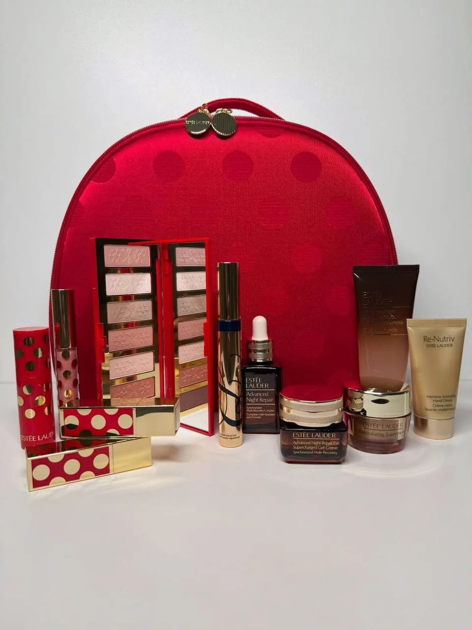 Estee Lauder

Набор косметики

❤️ ЦЕНА 19.900₽ ❤️
 
доставка по России оплачивается при получении
це
