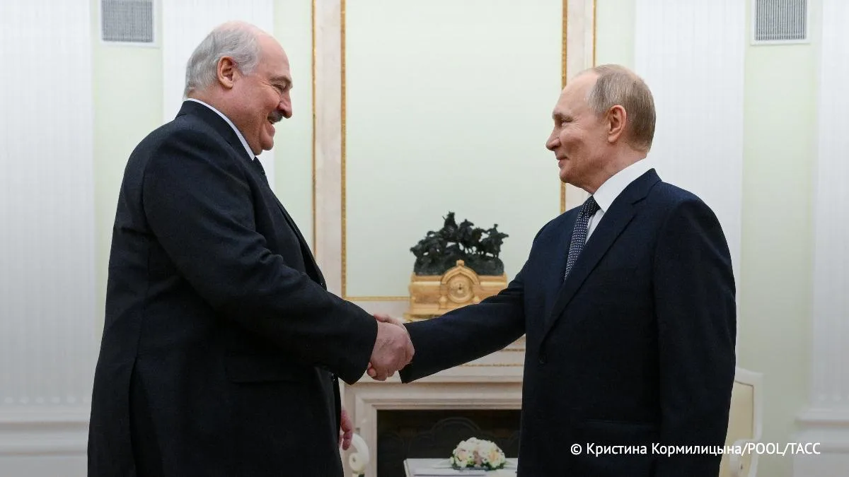 Путин в субботу встретится с Лукашенко, сообщил Песков ТАСС.