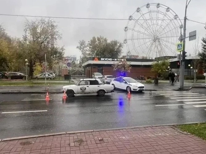 В Тюмени на улице Ленина водитель ВАЗа сбил 14-летнюю школьницу. Авария случилась утром...