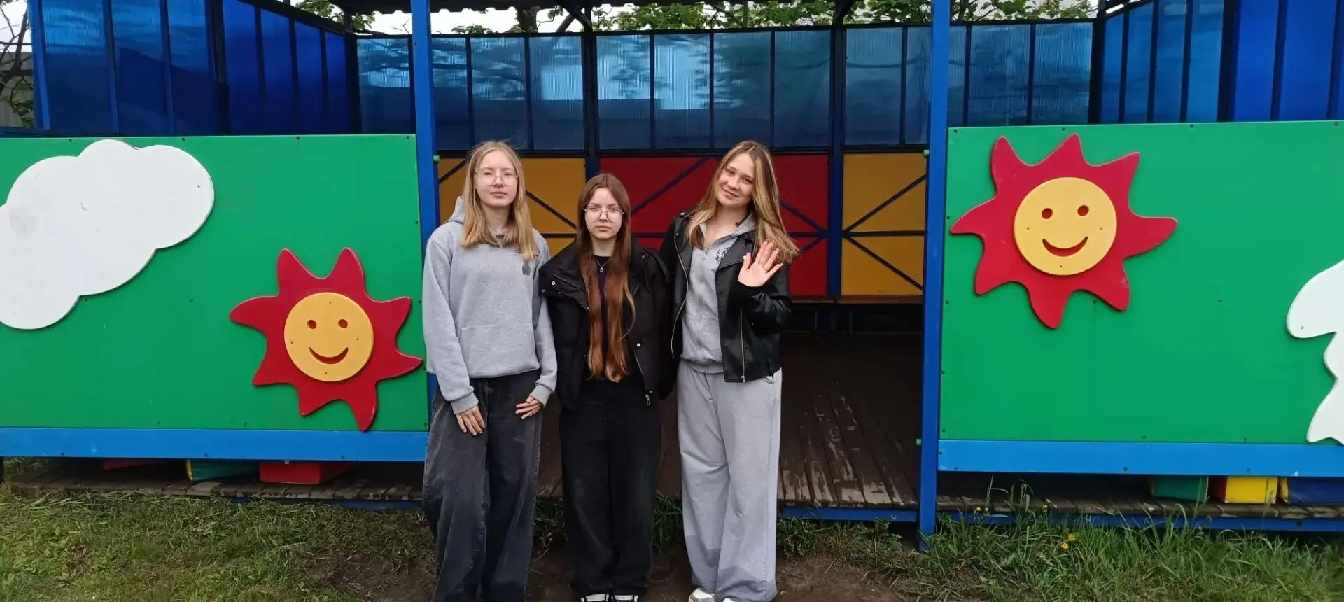 📢«Лето в “Белочке” — время большой уборки и обновления! ❗️Наши юные помощницы взялись за всё сразу: