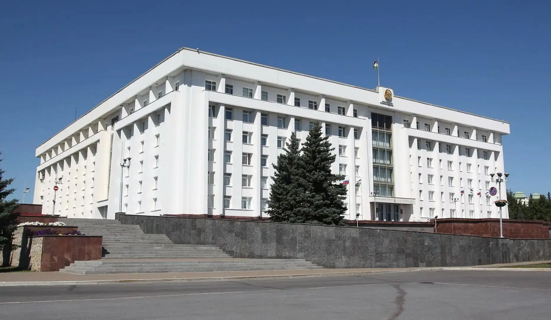 Глава Республики Башкортостан Радий Хабиров подписал указ о новых мерах поддержки военнослужащих отр