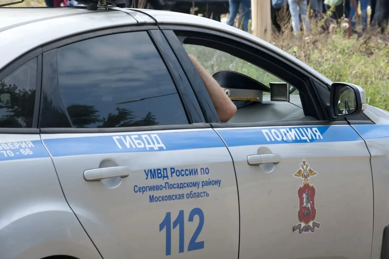 На дороге в СНТ «Отдых» произошло столкновение мотоцикла и легковушки. Пострадала 25-летняя девушка,