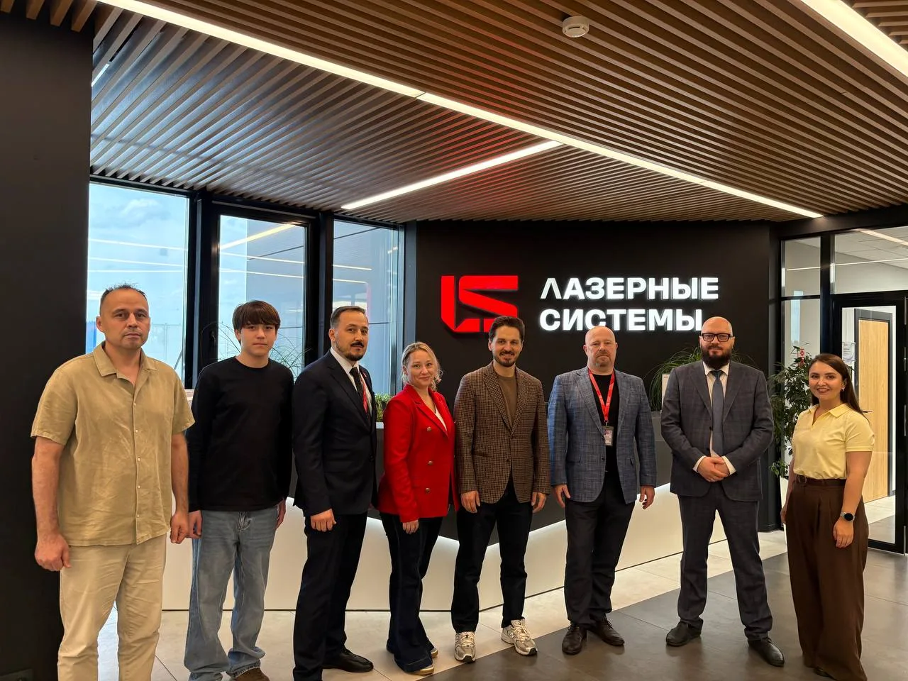 Делегация Правительства Оренбургской области во главе с вице‑губернатором Антоном Ефимовым посетила 