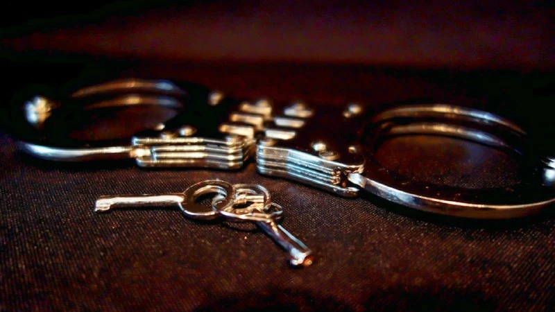 Двоих оренбуржцев будут судить за продажу наркотиков  17-летнего и 19-летнего местных жителей обвиня