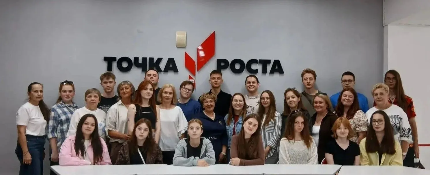 ЛЕТНЯЯ ВСТРЕЧА ВЫПУСКНИКОВ.                         "Как же тепло от ваших улыбок, дорогие выпускник