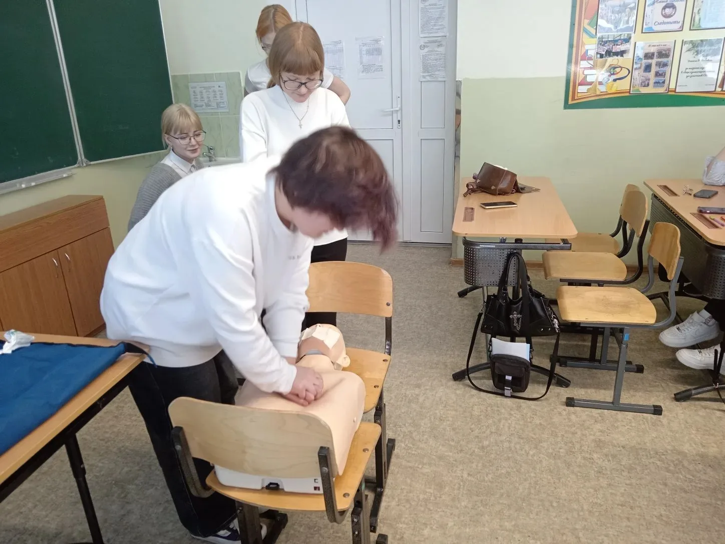 Патриотическое воспитание в действии: третий день учебных сборов  Учащиеся 10‑х классов с полной отд