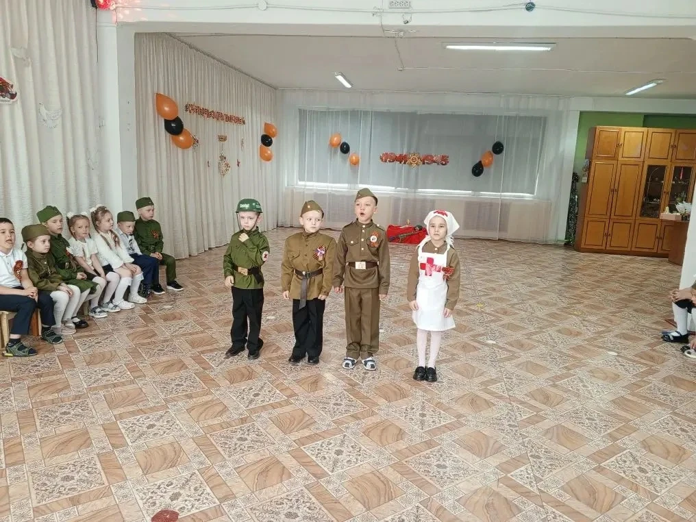 🌷В старшей группе прошёл праздник, посвящённый Дню Победы🌷 🌷Целью мероприятия было формирование у де