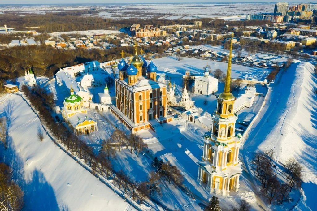 🎄 Рождественский уикенд в Рязани: театр, пряности и пирог, которому 300 лет!
