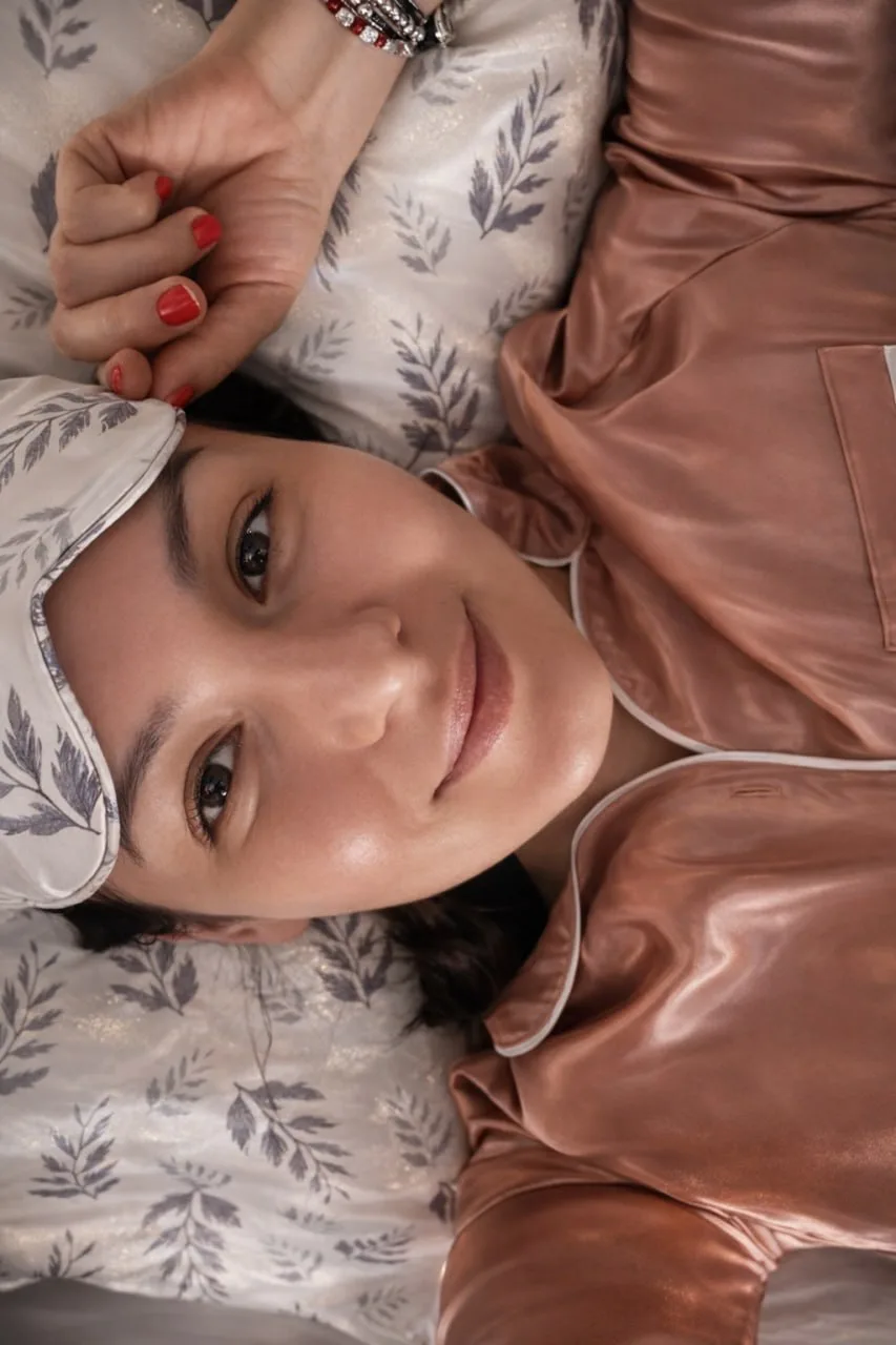 Еще пять лет назад я купила свою первую маску для сна от Ayris Silk. Она чуть крупнее, чем остальные