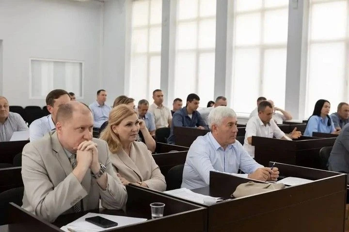 В Майкопском районе прошло очередное выездное заседание межведомственной комиссии по ко...