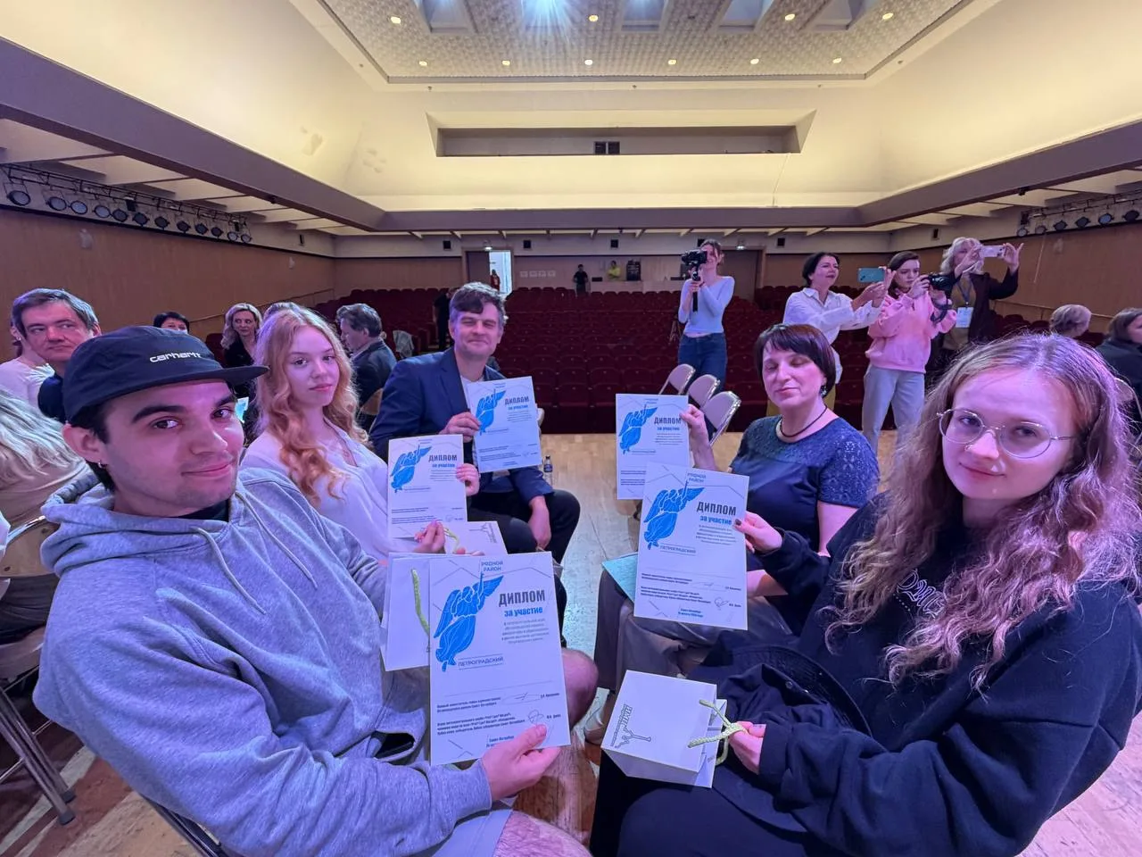 ⚡️Сегодня наш округ достойно представил себя в интеллектуальной игре «Петроградская сто...