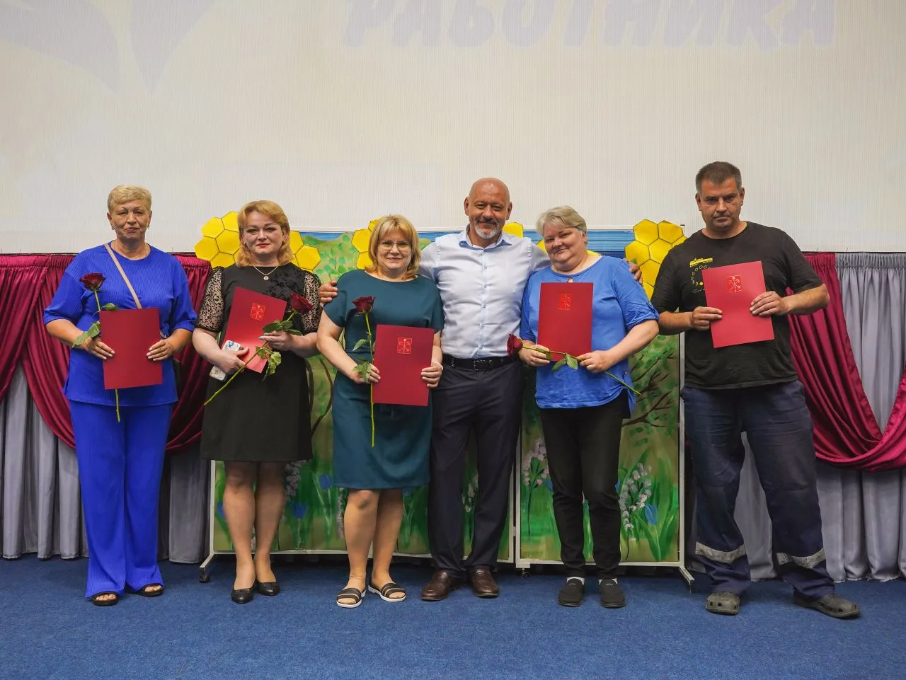 💫 Спасибо за вашу работу! 
 
Сегодня в нашем доме звучали теплые поздравления и искренние пожелания