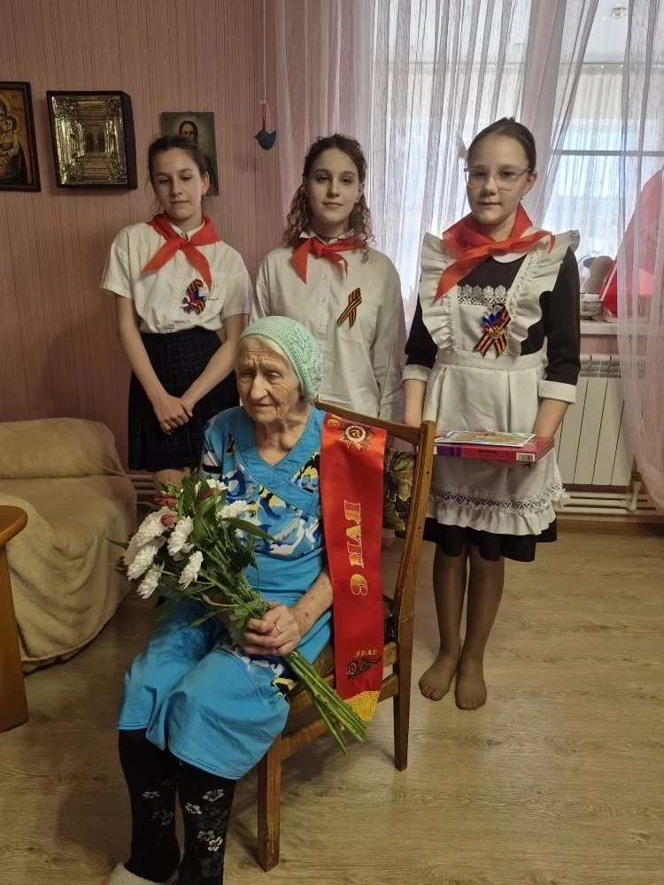 🕊 В гости к ветеранам: наша память — в наших сердцах! 💐🎗
