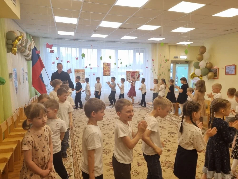 🇷🇺🇷🇺🇷🇺  Бессмертный полк шагает по планете ‼️‼️‼️