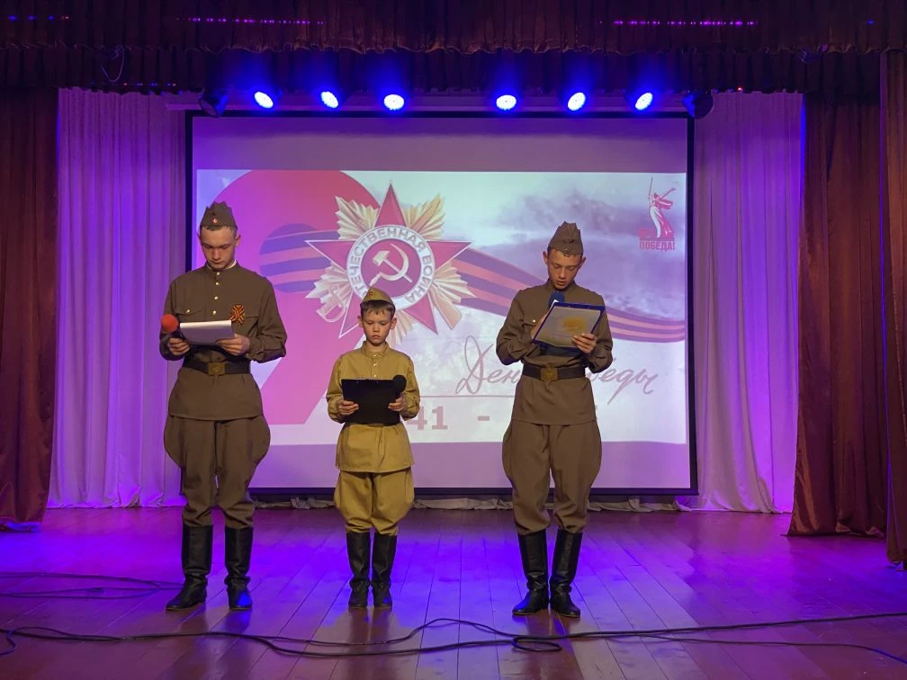 🌟 В понедельник у нас прошла трогательная линейка памяти, посвящённая Дню Победы в Вел...