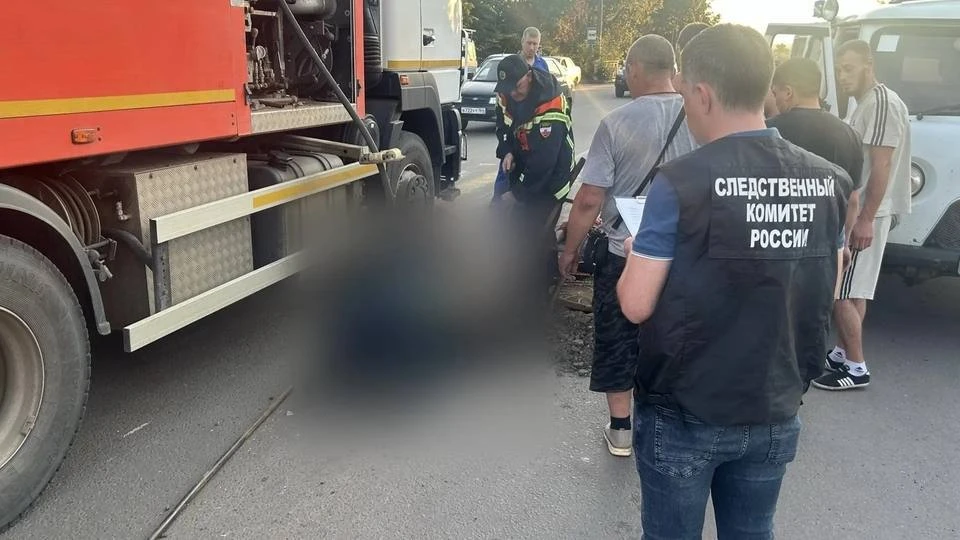 В Аткарске двое рабочих погибли в канализационном колодце