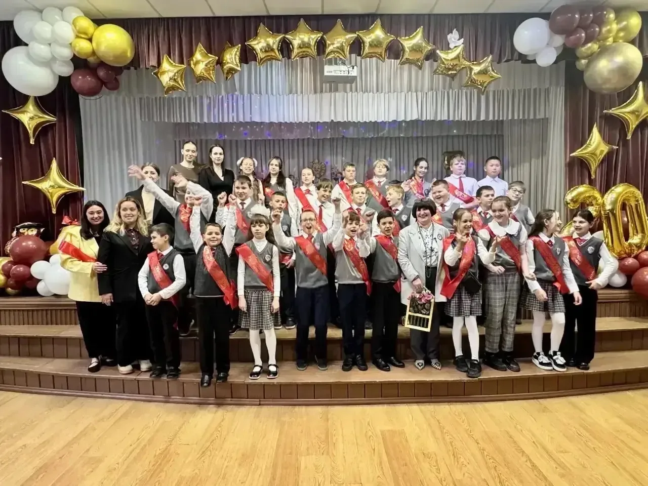 🎓 Прощай, начальная школа! Здравствуй, новая глава! 🎓