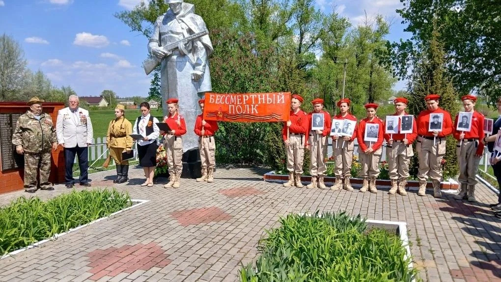 МКОУ ПЕСКОВАТСКАЯ ООШ
Уважаемые подписчики нашего канала!
Примите самые искренние поздравления с 81-