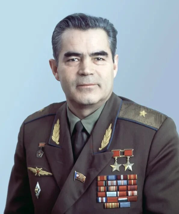 22 года назад, 3 июля 2004 года, перестало биться сердце великого сына чувашского народа: легендарно