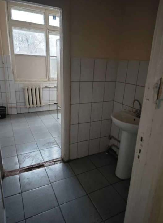 В школе № 27 стартовали работы по капитальному ремонту  И.о. председателя комитета образования город