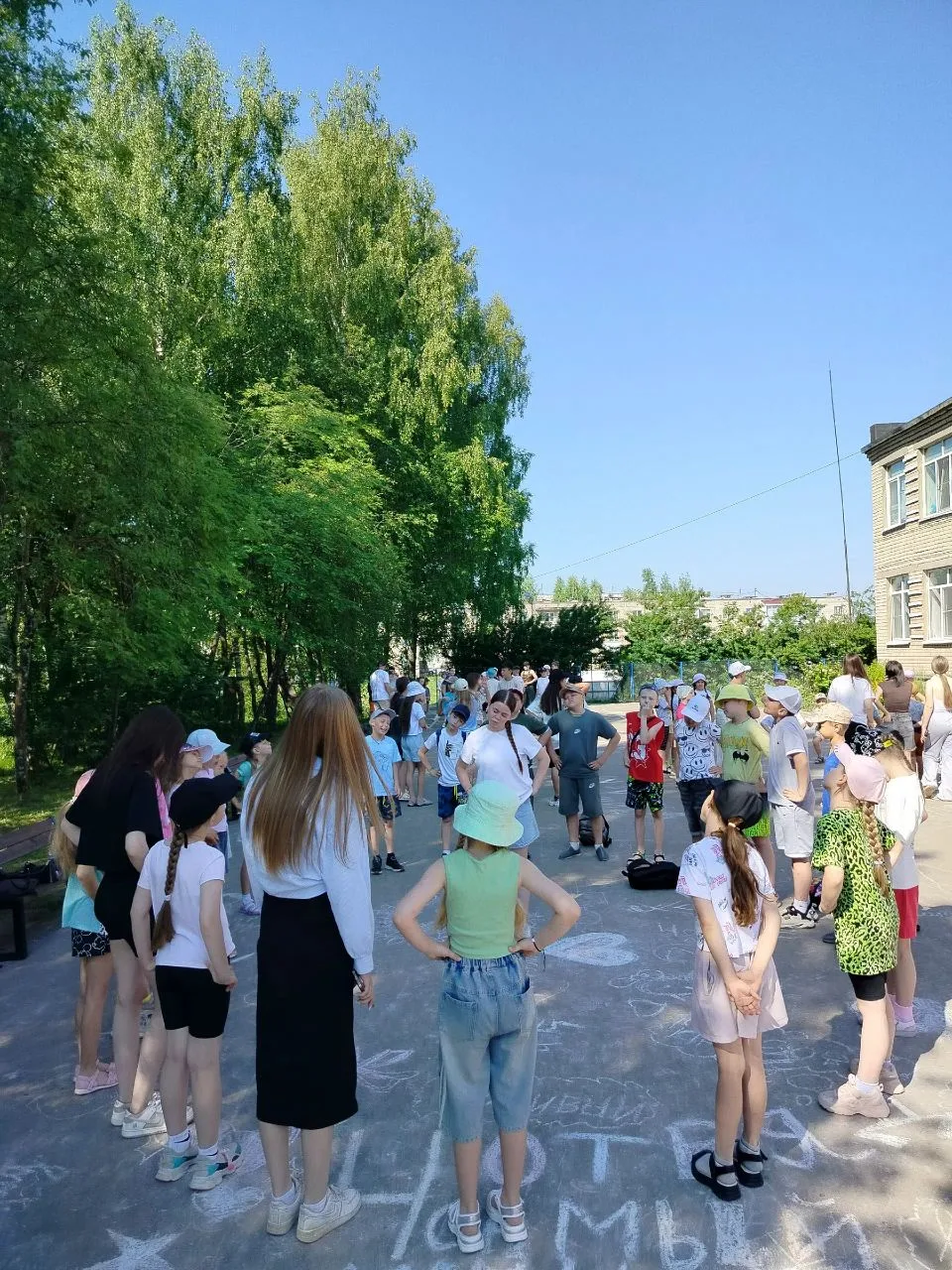 🎉 Сегодня наш лагерный день прошёл под девизом: «Смех продлевает жизнь!»