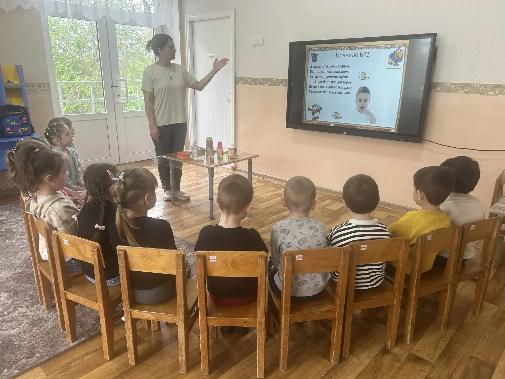 Во второй младшей группе «Ладушки» прошла беседа «Гигиена - знак здоровья». Ребята закр...