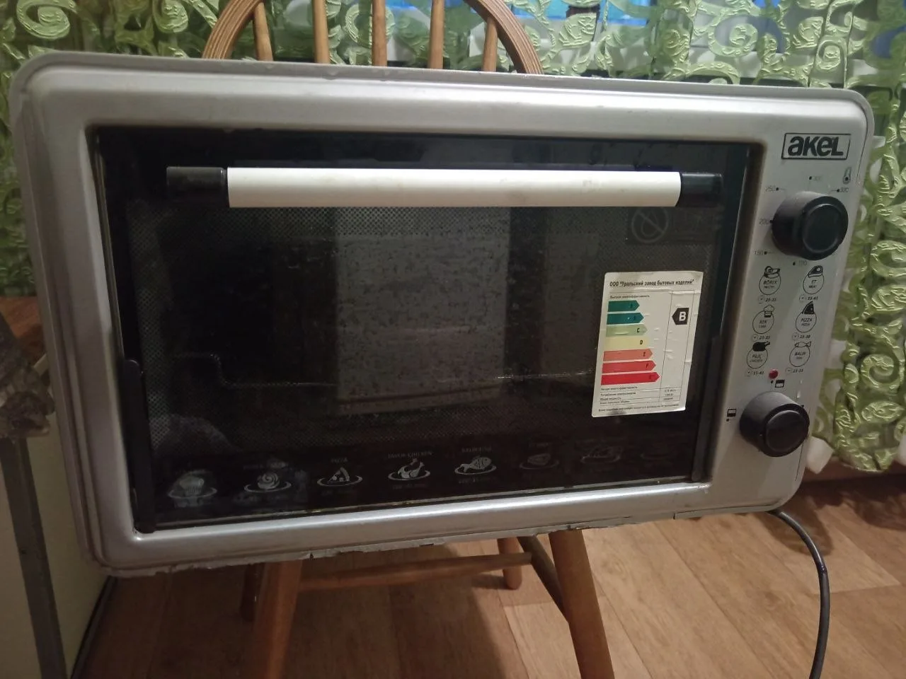 Продам мини-духовку, цена 2500р. Обращаться по телефону 89132455232