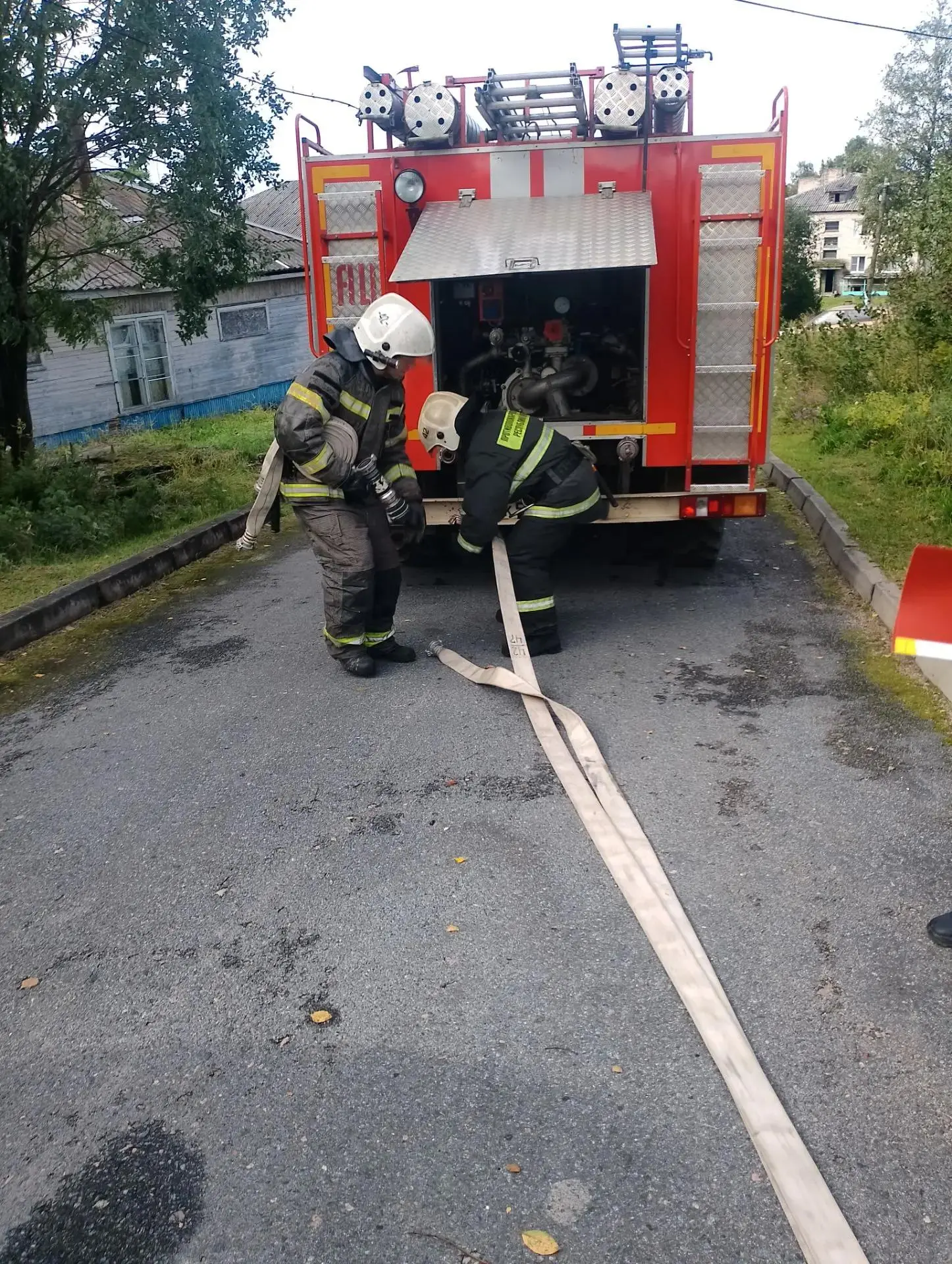 🚒 20 августа в преддверии начала учебного года дежурный караул ПЧ-42 по охране г. Суоя...