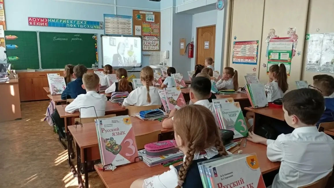 📌Сегодня, 18 мая в лицее прошло занятие из цикла «Разговоры о важном». Говорили о самом главном — о 
