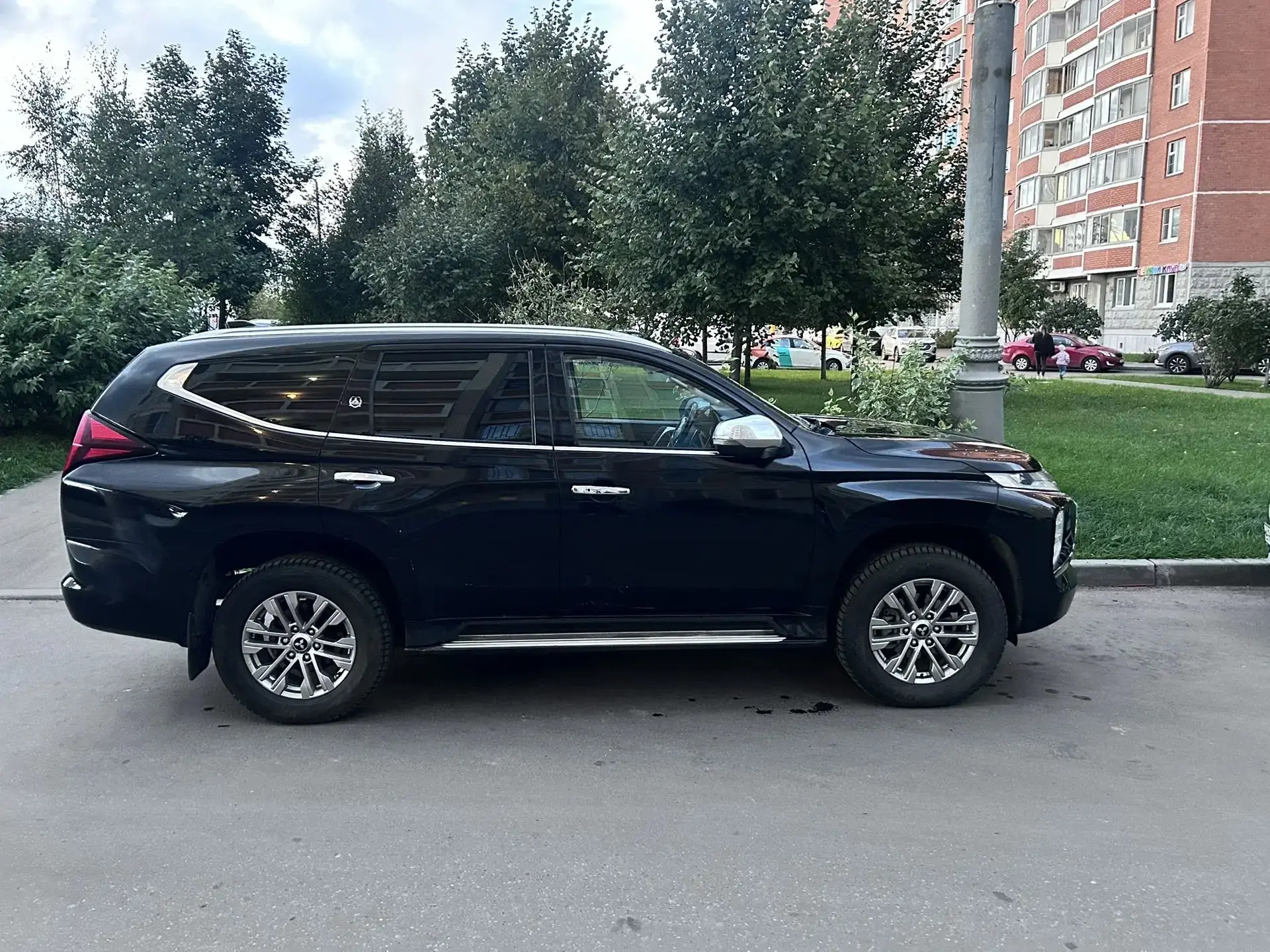Мицубиси Паджеро Спорт