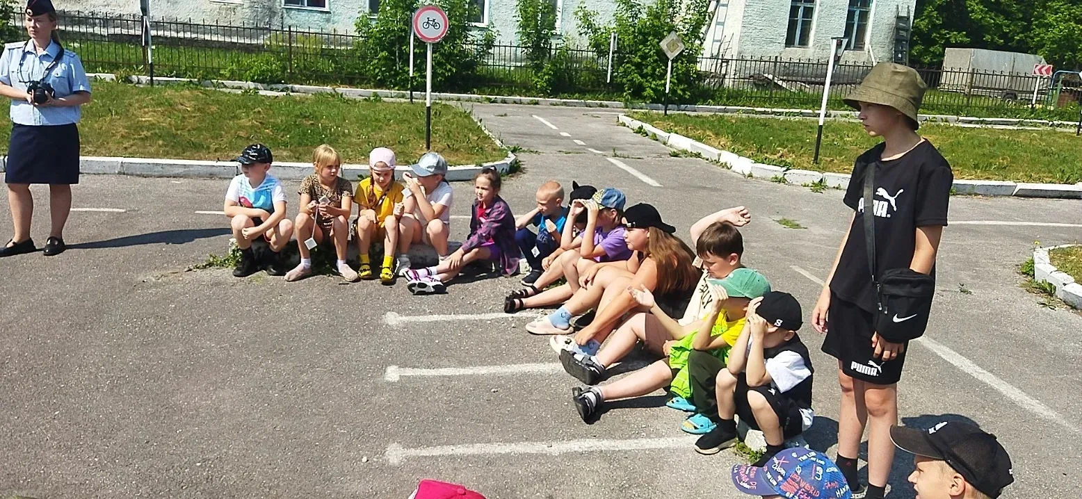 Педагог-организатор МБУ ДО «Дом детского творчества» Попова Л.Г. провела для ребят из пришкольного л