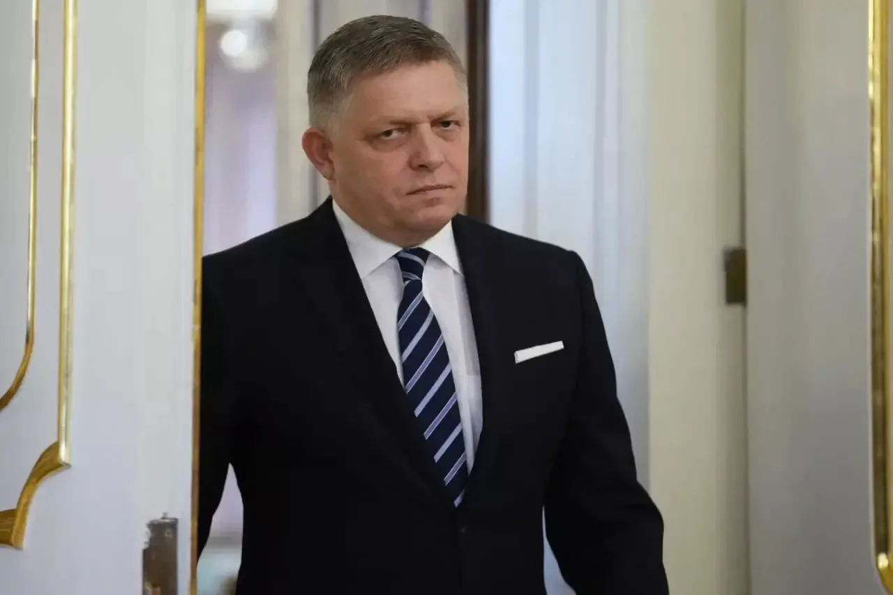 ⚡️Русские встают на колени, только чтобы завязать шнурки, заявил Фицо.  По словам словацкого премьер