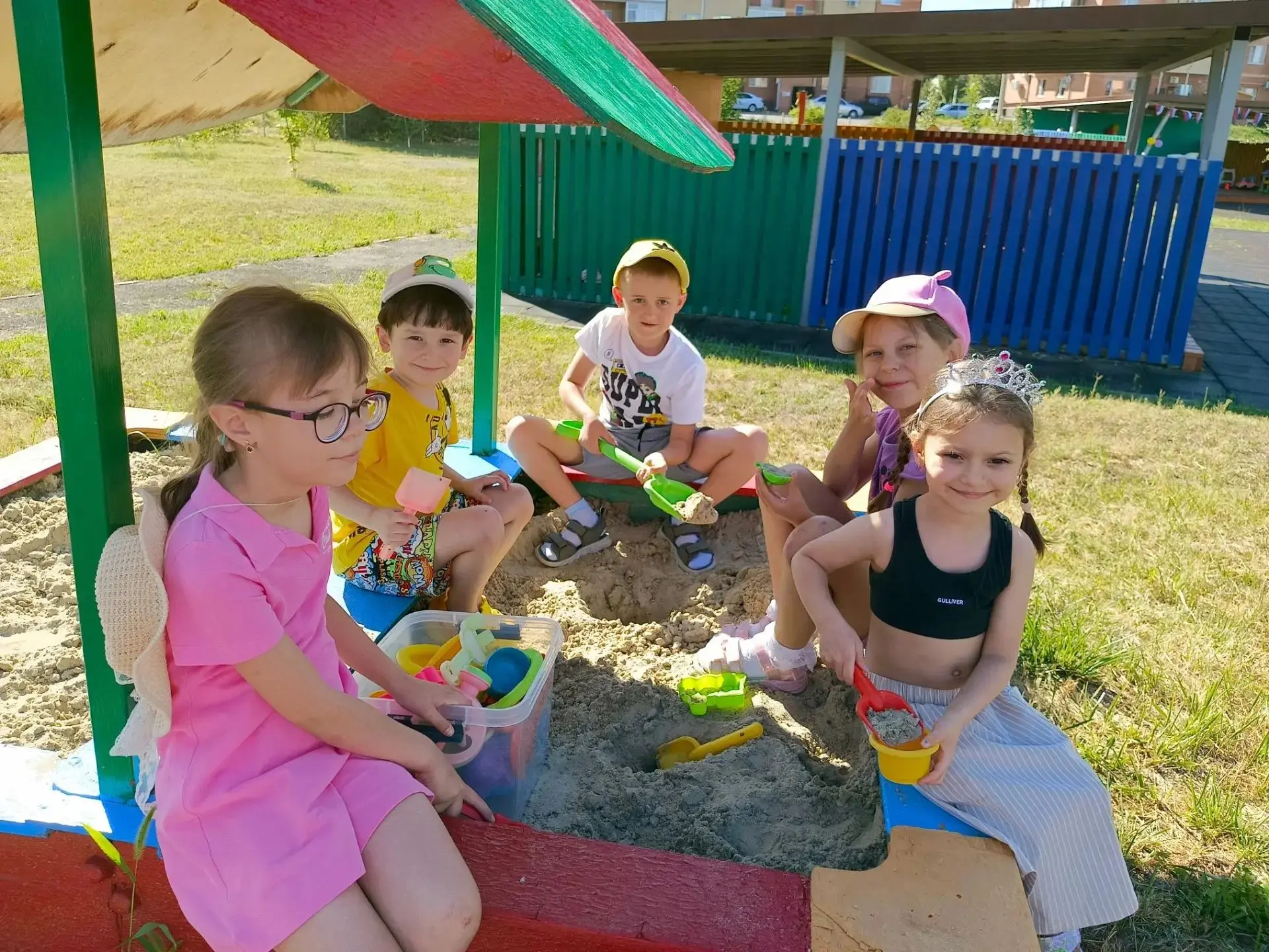 2 июля — День песка! 🏖️ 

☀️Ребята из группы «Казачата» этот день точно не пропустят! Они просто об