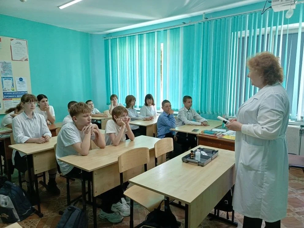 В рамках программы «Мои безопасные каникулы» в 6‑м классе перед летними каникулами прош...