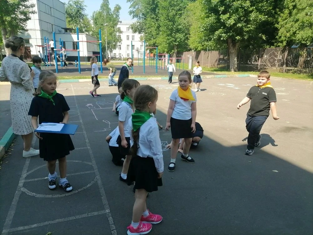 1"А" КЛАСС: ПЕРВЫЙ ШКОЛЬНЫЙ ГОД – В КОПИЛКУ!  💫 Вот и пролетел первый учебный год для наших первокла