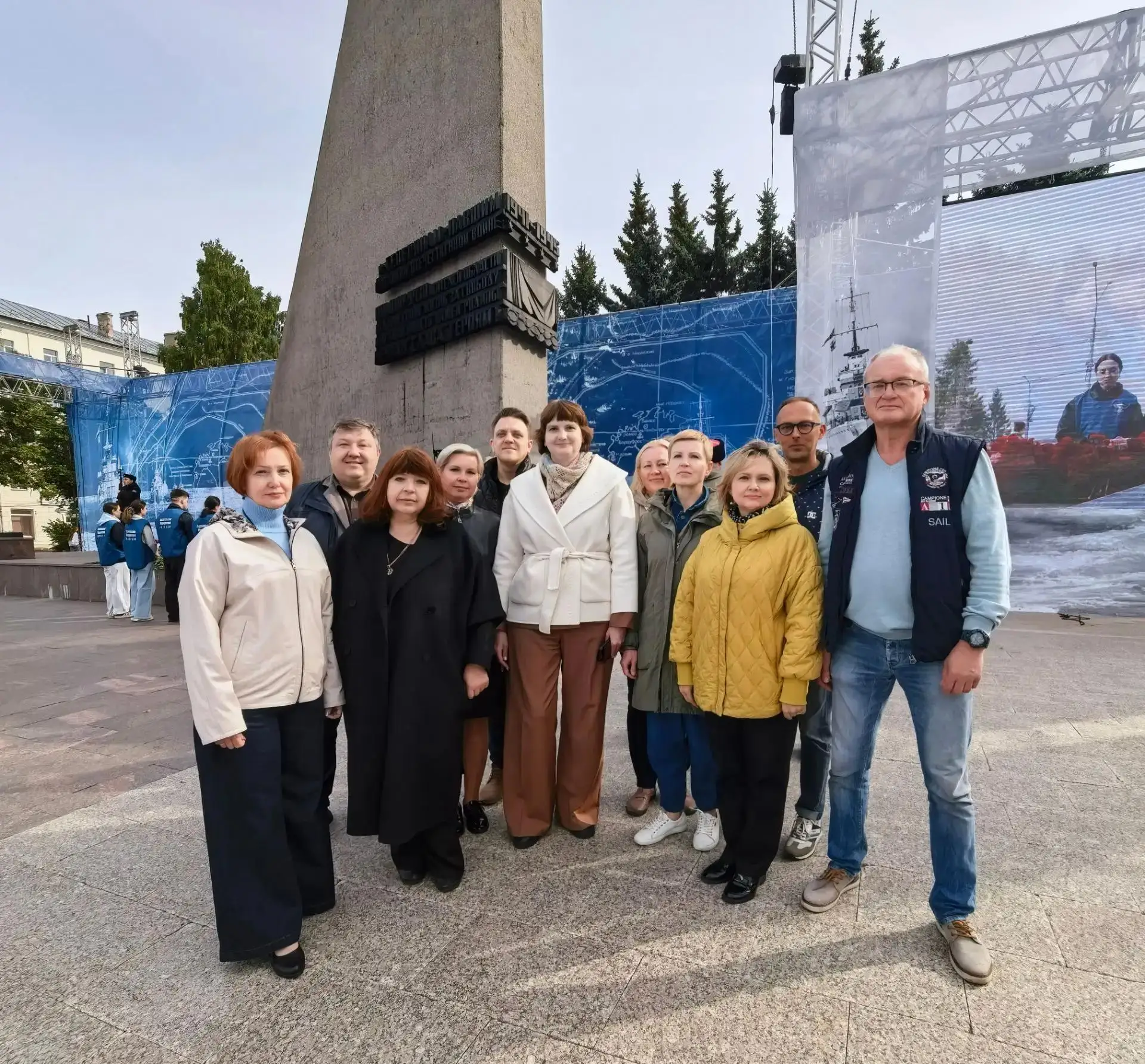 Сотрудники СГМУ приняли участие в церемонии возложения цветов к Вечному огню в Архангел...