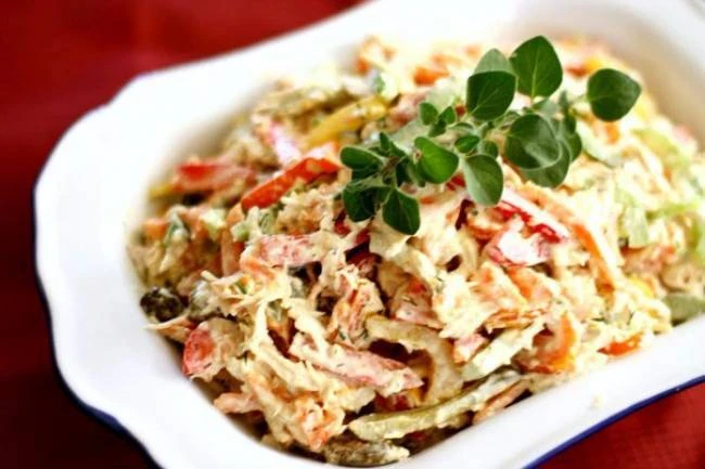 🍛 Салат куриный с болгарским перцем и горчичной заправкой