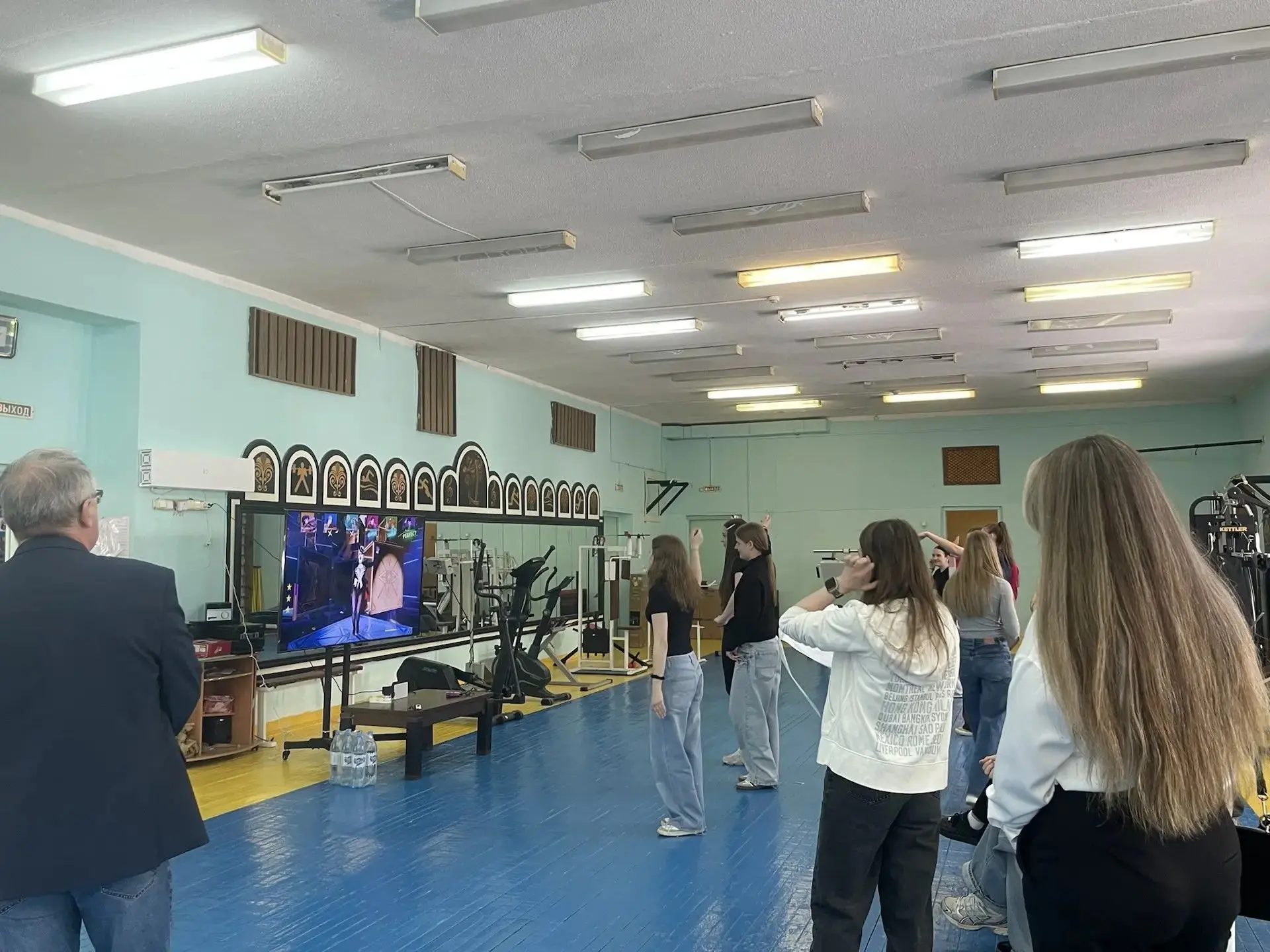 🥳 Фестиваль по Фиджитал спорту в нашей гимназии! 🏆 Состоялось торжественное открытие Фестиваля по Фи