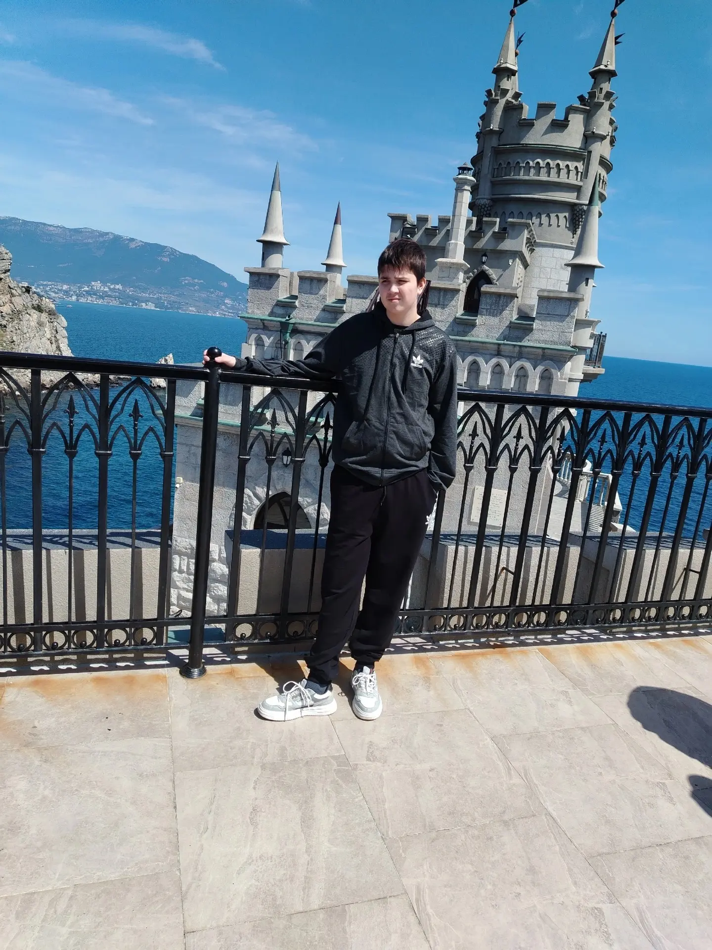 Лето — это маленькая жизнь! ☀️

Друзья, посмотрите, какие замечательные фотографии вы прислали! На э