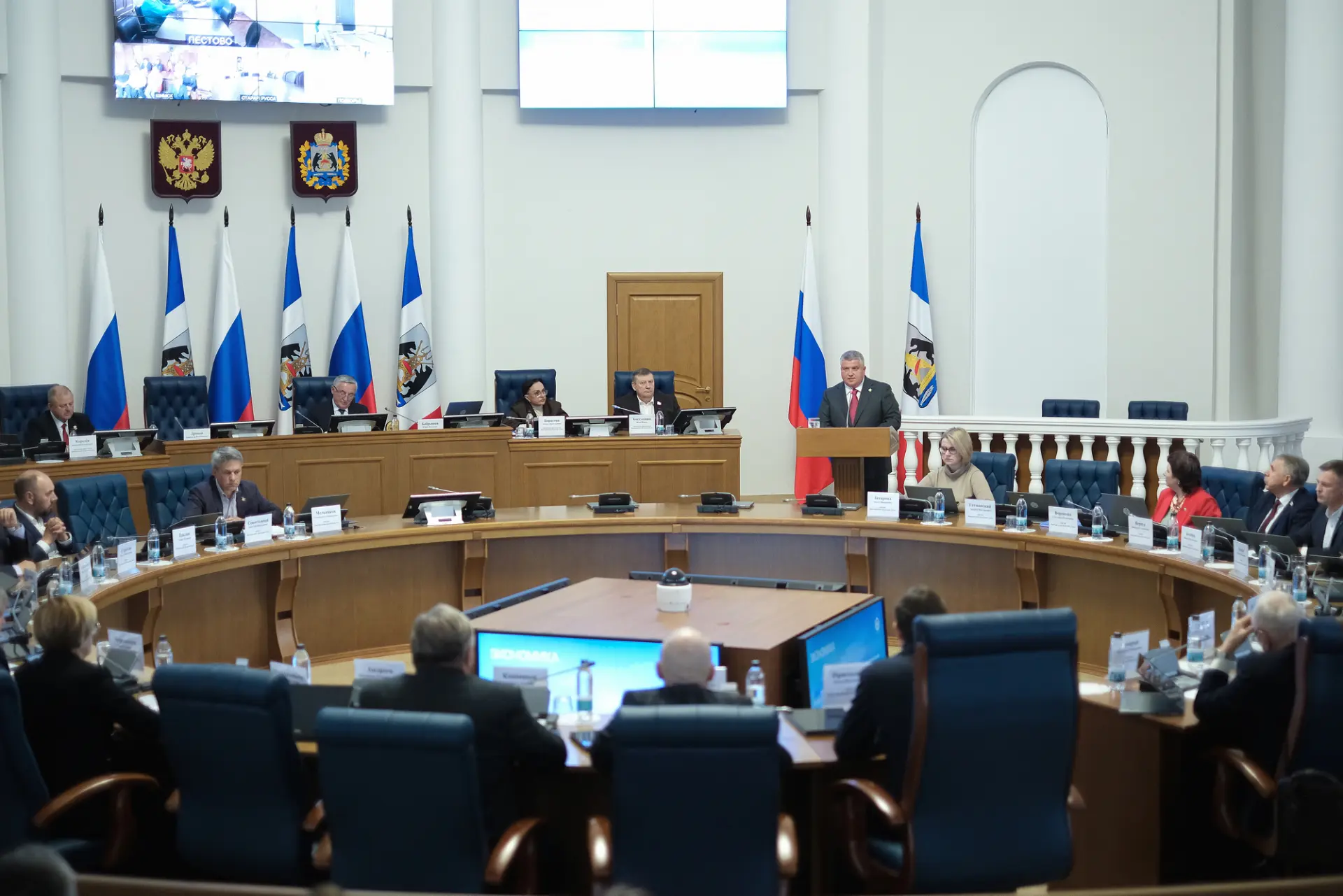 Сегодня губернатор Александр Дронов представил отчёт о работе правительства Новгородско...