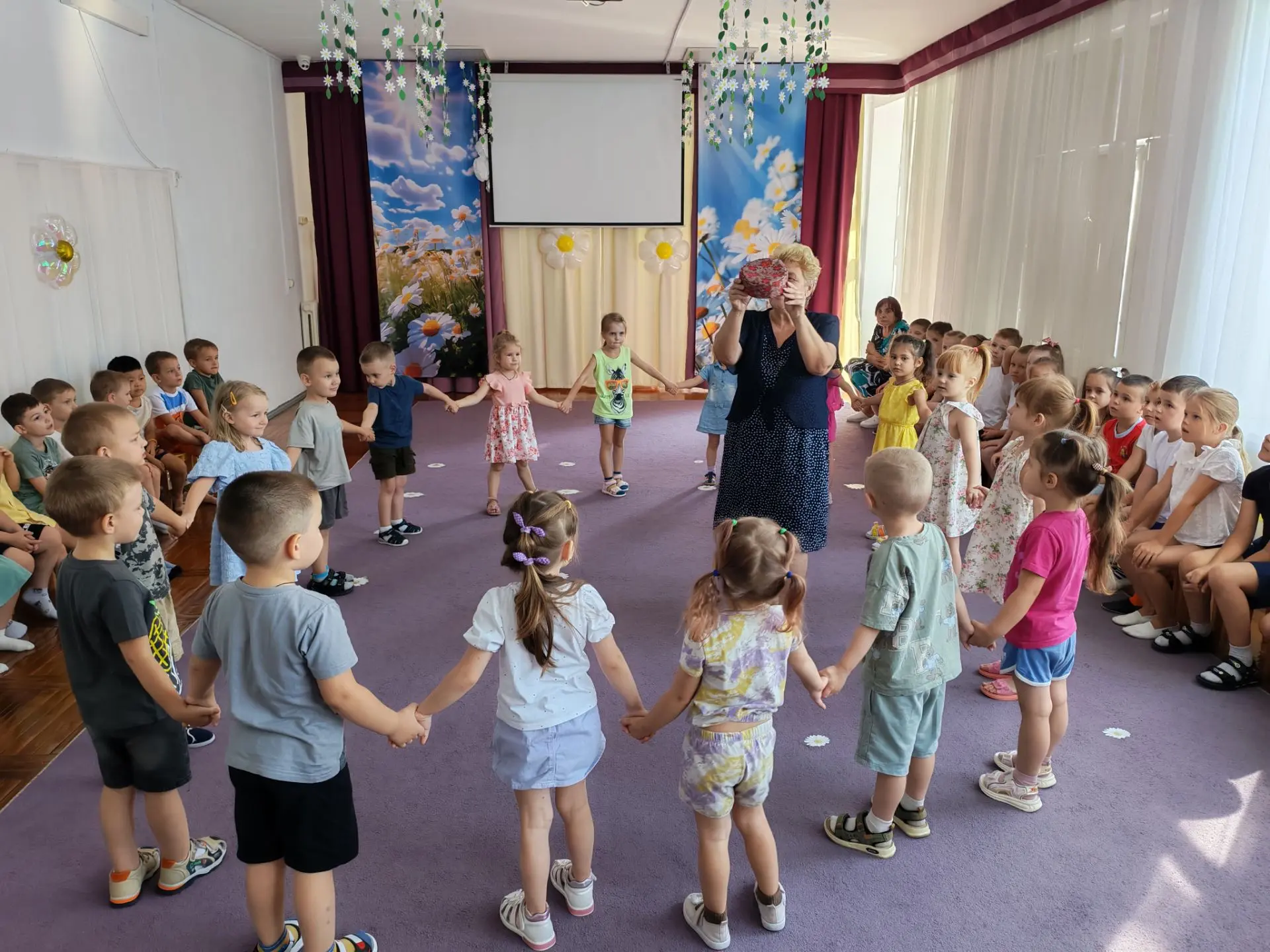 Сегодня география была веселой: играли в игры народов России!
