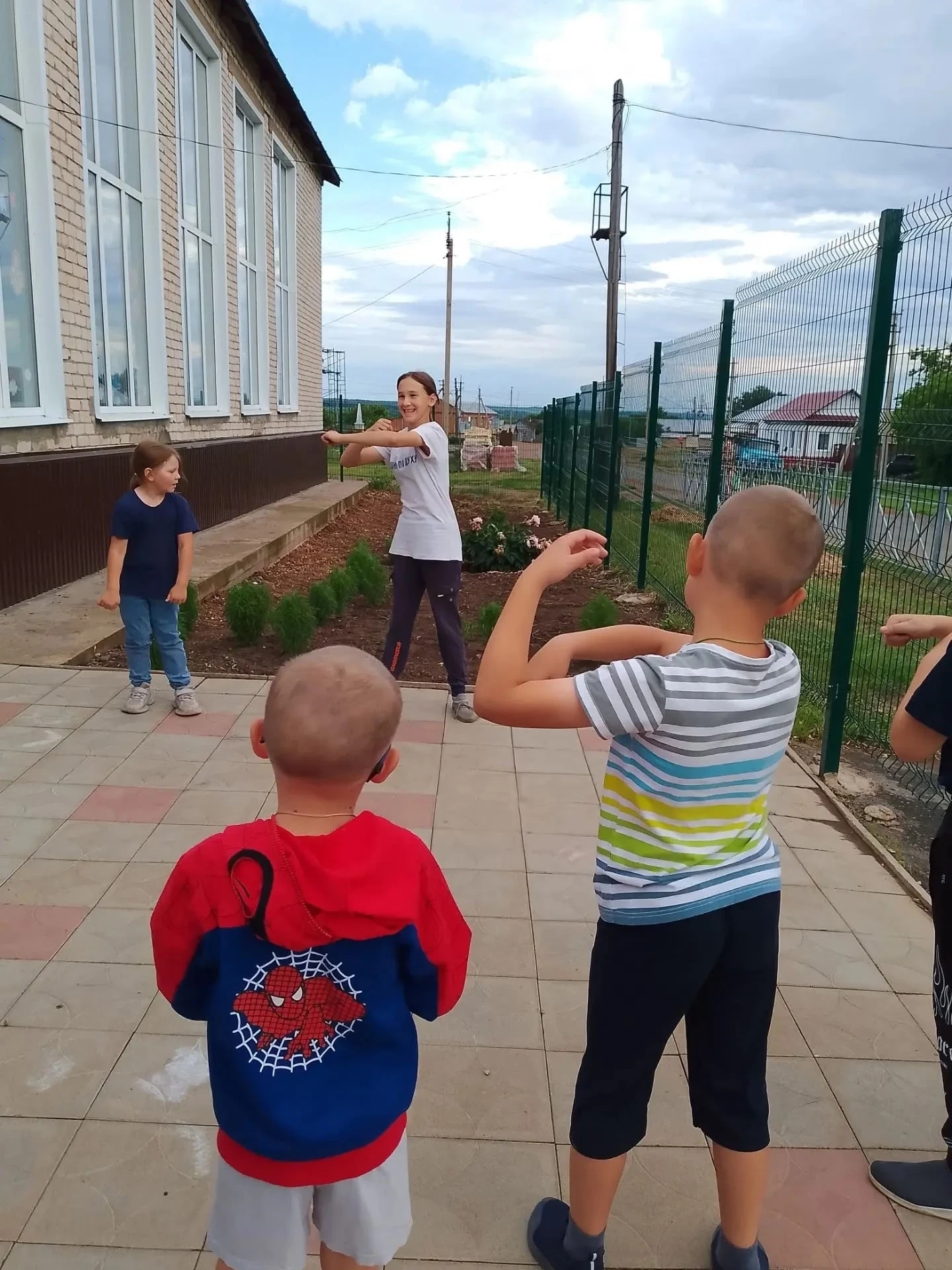 🏠🎉 Семнадцатый день в лагере дневного пребывания ☀️🥳

Двадцатого июня, прошёл семнадцатый насыщен