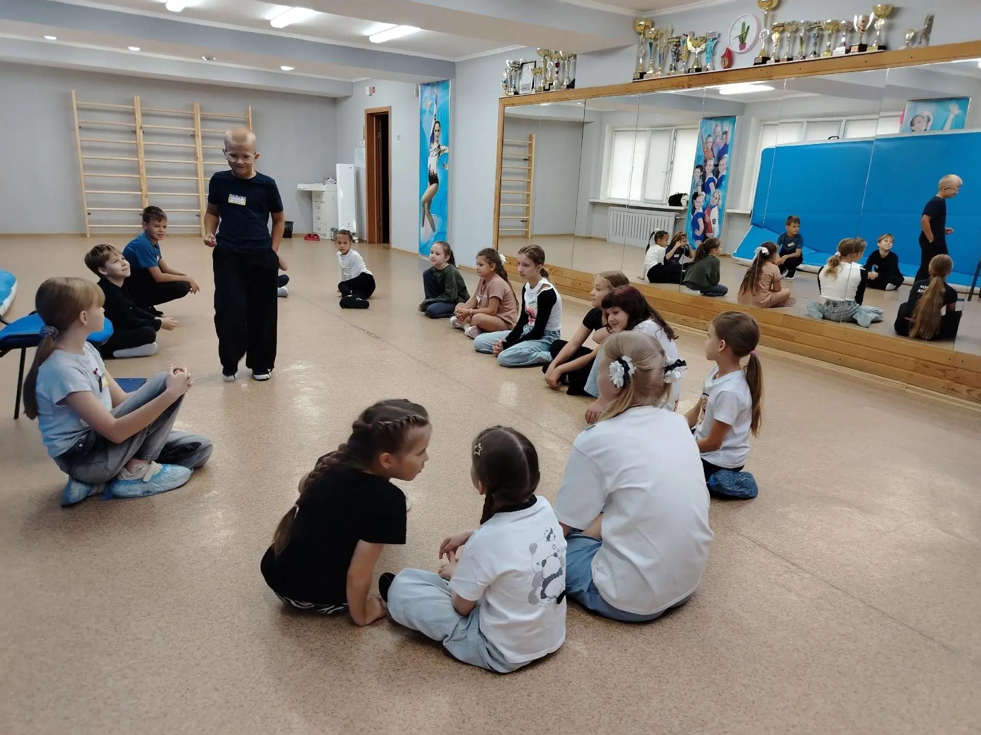 🎭 С возвращением! Каникулы всегда пролетают как один миг, но впереди ребят ждёт самое ...