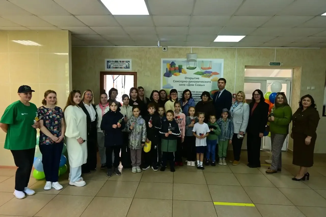 В Долгоруковском социально-реабилитационном центре для несовершеннолетних открыли сенсо...
