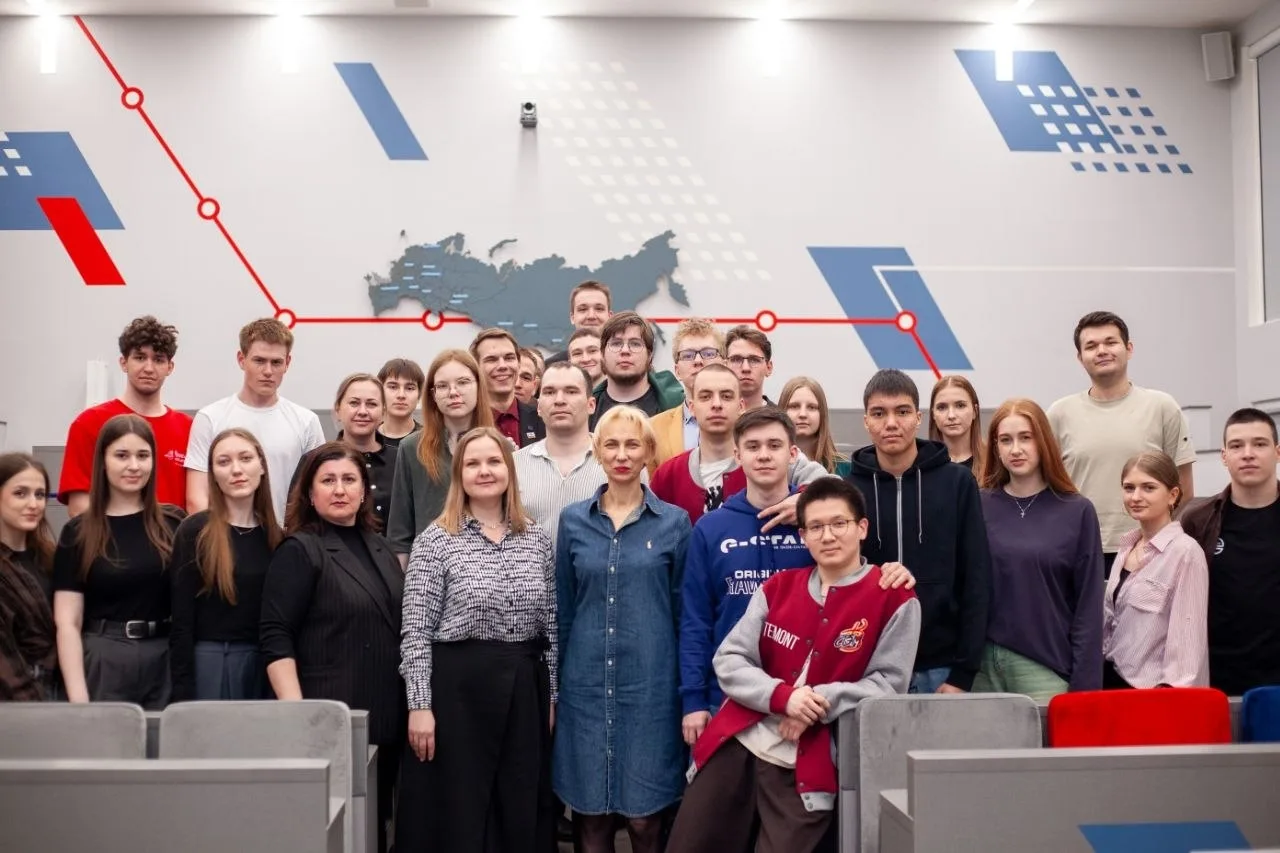 🎉 На Электротехническом факультете состоялся интеллектуальный турнир «Своя игра». Мероприятие собрал