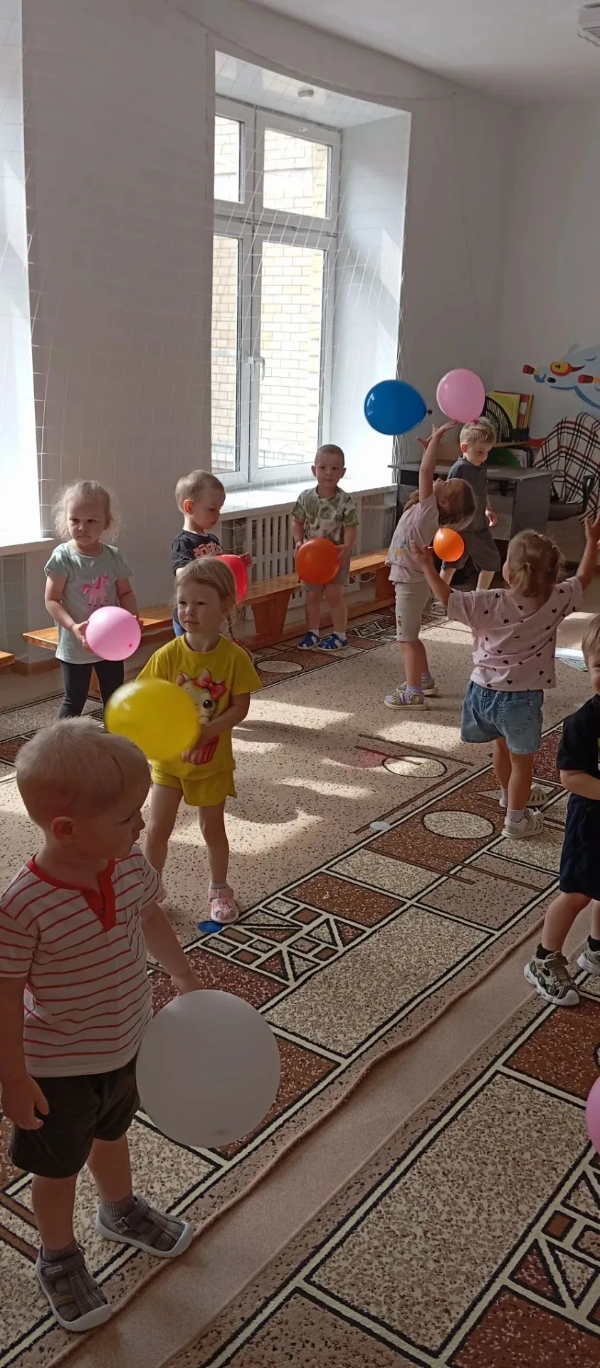 В нашем детском саду царила невероятная атмосфера веселья и радости! 🎈 К нашим ребятам заглянул сам
