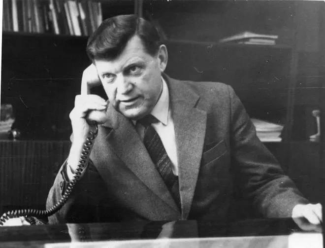35 лет назад ушёл из жизни легендарный директор ММК Иван Ромазан. В 1990-е он удержал комбинат на пл