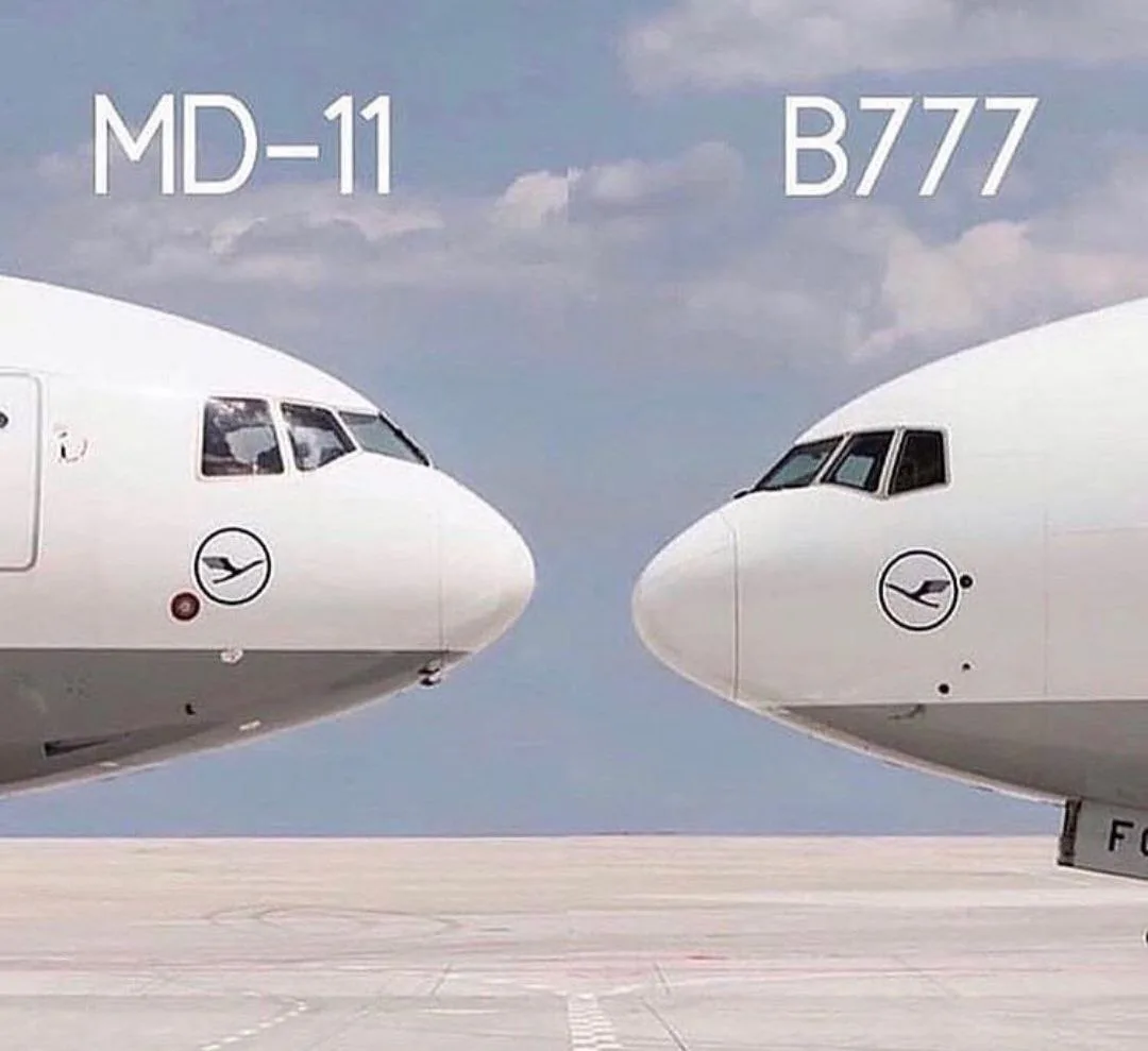 О чем могут разговаривать два самолёта? ✈🤔